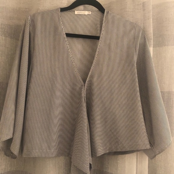 Abercrombie Grey Dress With Tie Straps - Picture 2 of 4